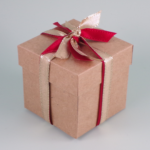 How to create a Simple Gift Box from 6″ Kraft Paper